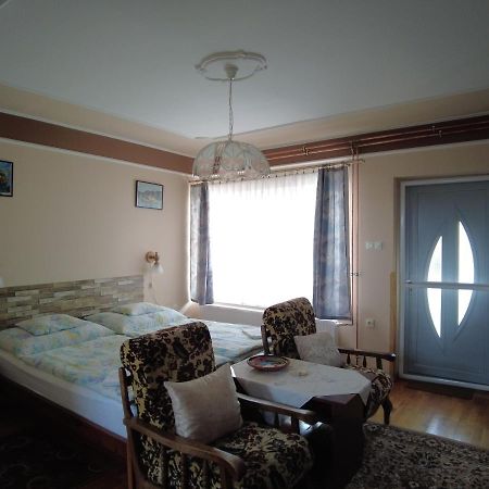 Stop Apartment Бік Екстер'єр фото