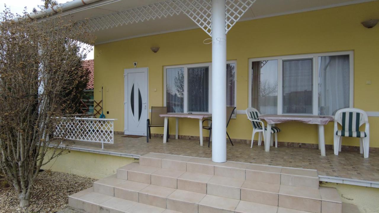 Stop Apartment Бік Екстер'єр фото