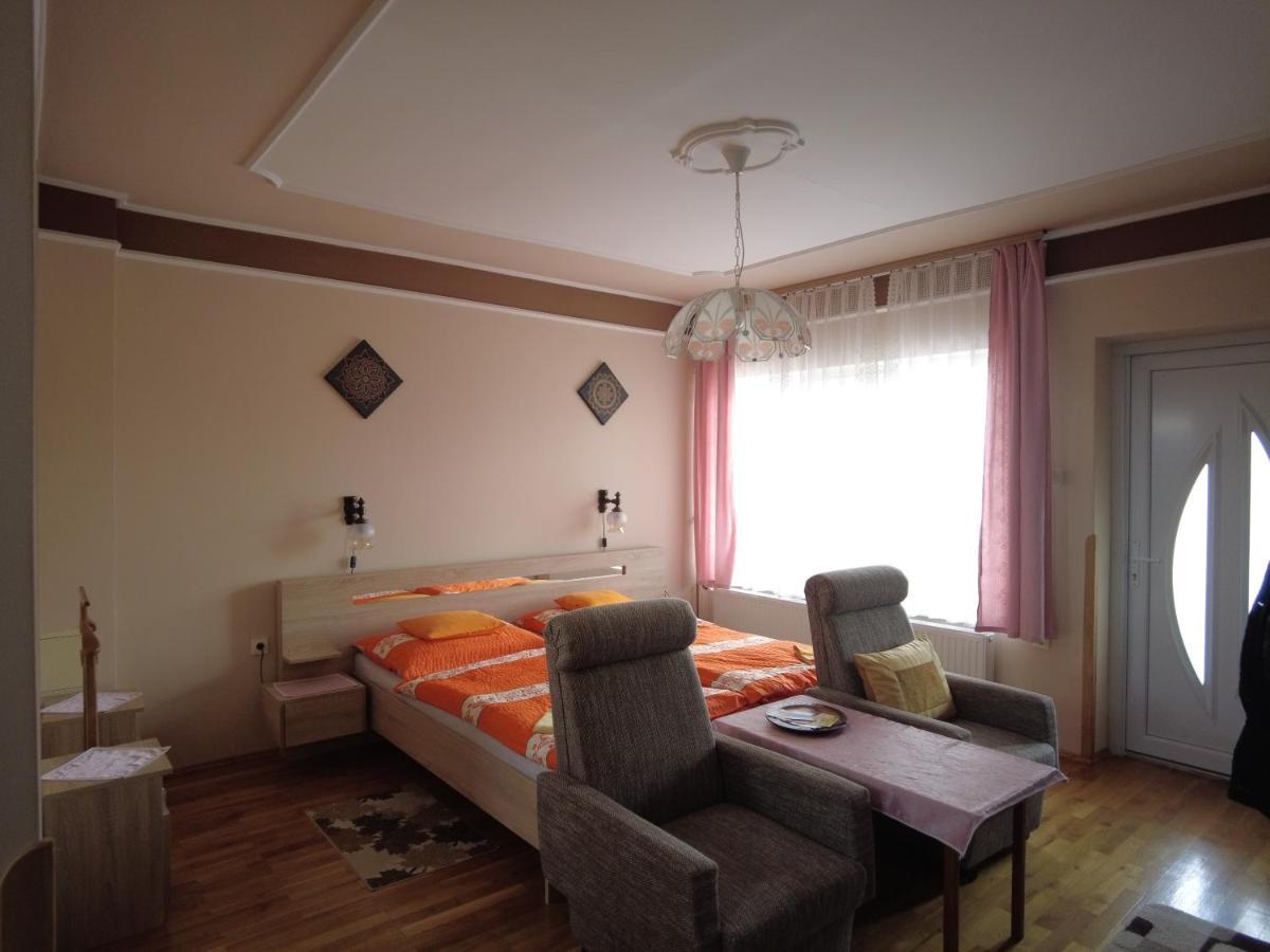 Stop Apartment Бік Екстер'єр фото